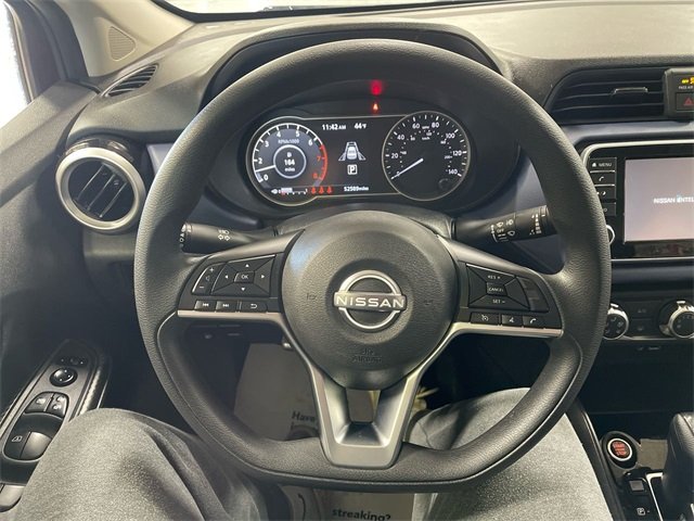 2023 Nissan Versa 1.6 SV photo 14