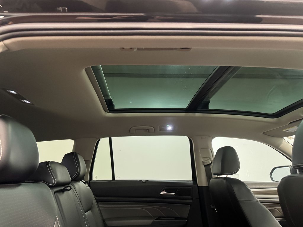 2023 Volkswagen Atlas SEL photo 13