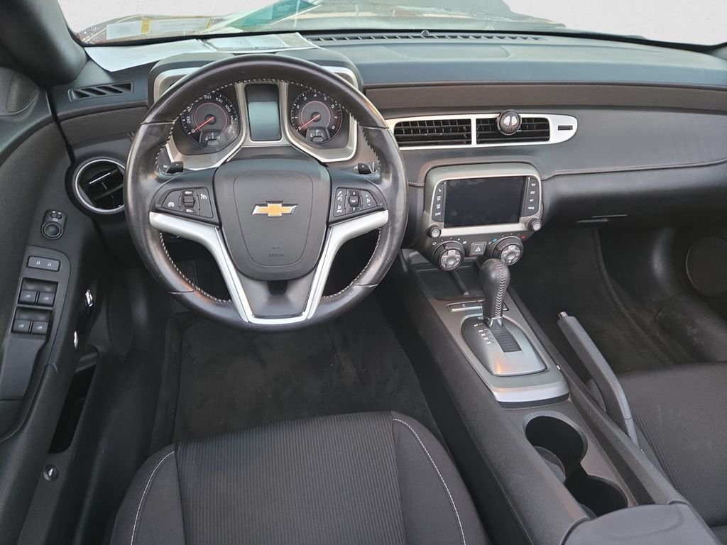 2015 Chevrolet Camaro 1LT photo 11