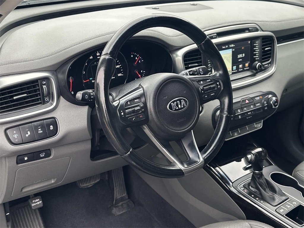 2016 Kia Sorento EX photo 2