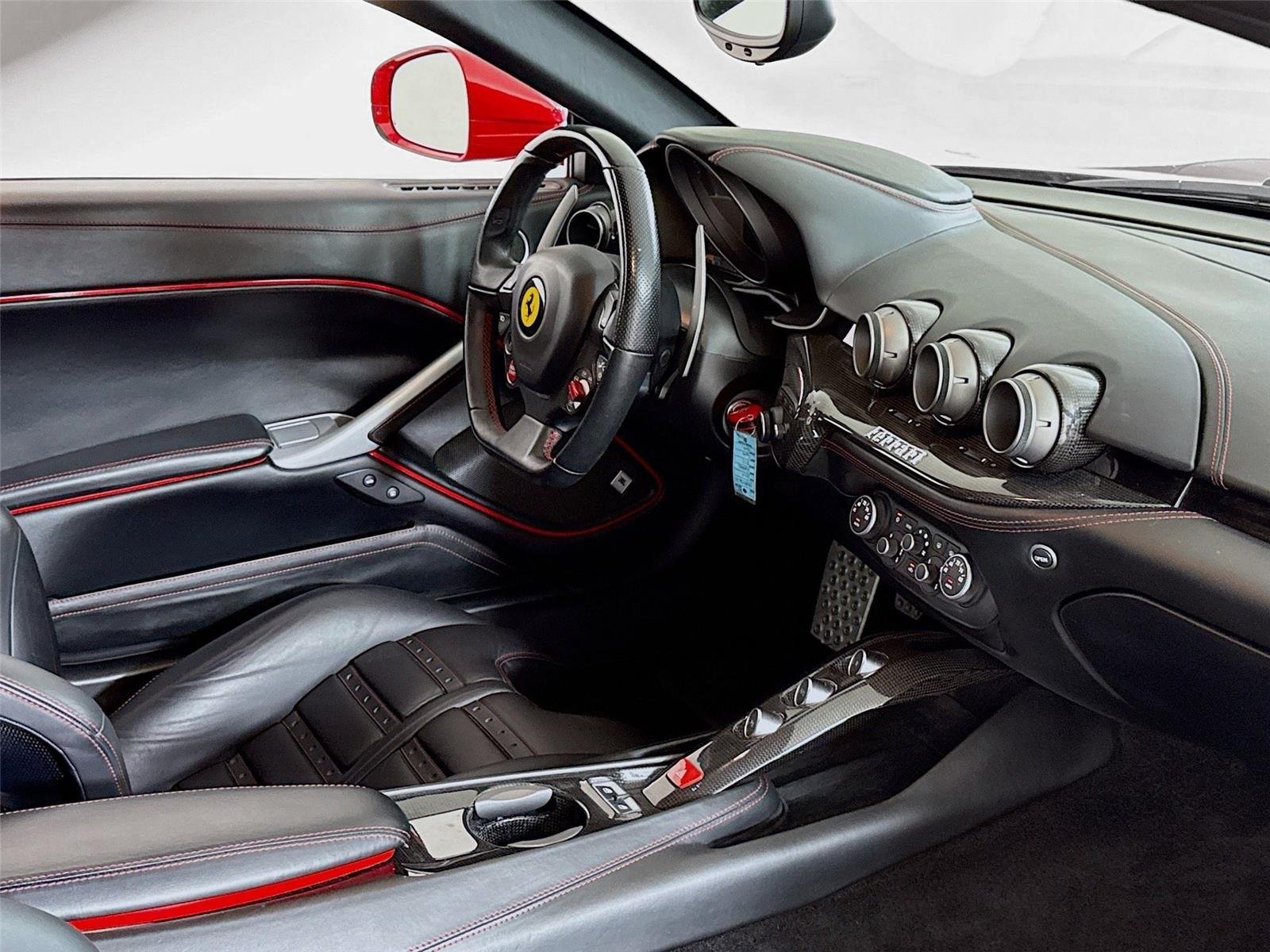 2014 Ferrari F12 Berlinetta Berlinetta photo 24