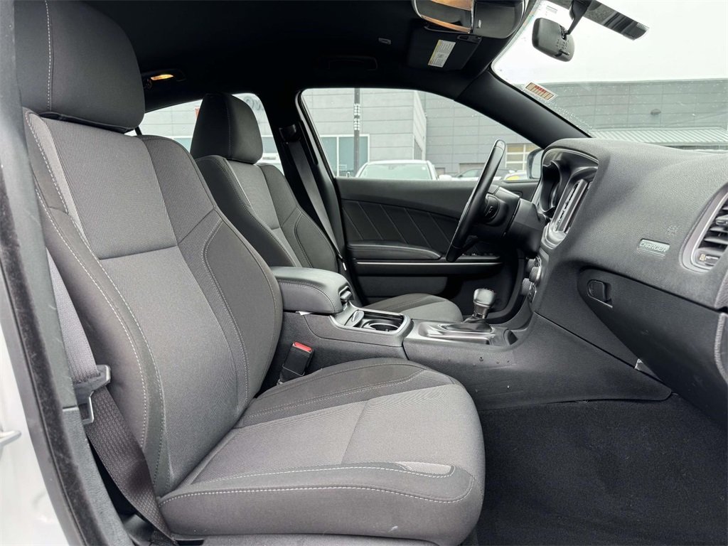 2019 Dodge Charger SXT photo 14