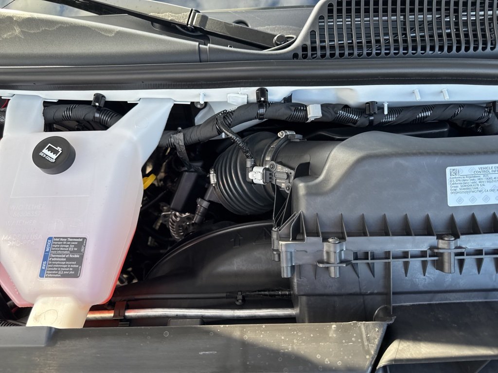 2025 Chevrolet Express 3500 Work Van photo 28