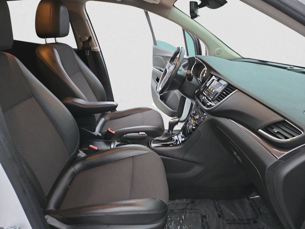 2022 Buick Encore Preferred photo 17