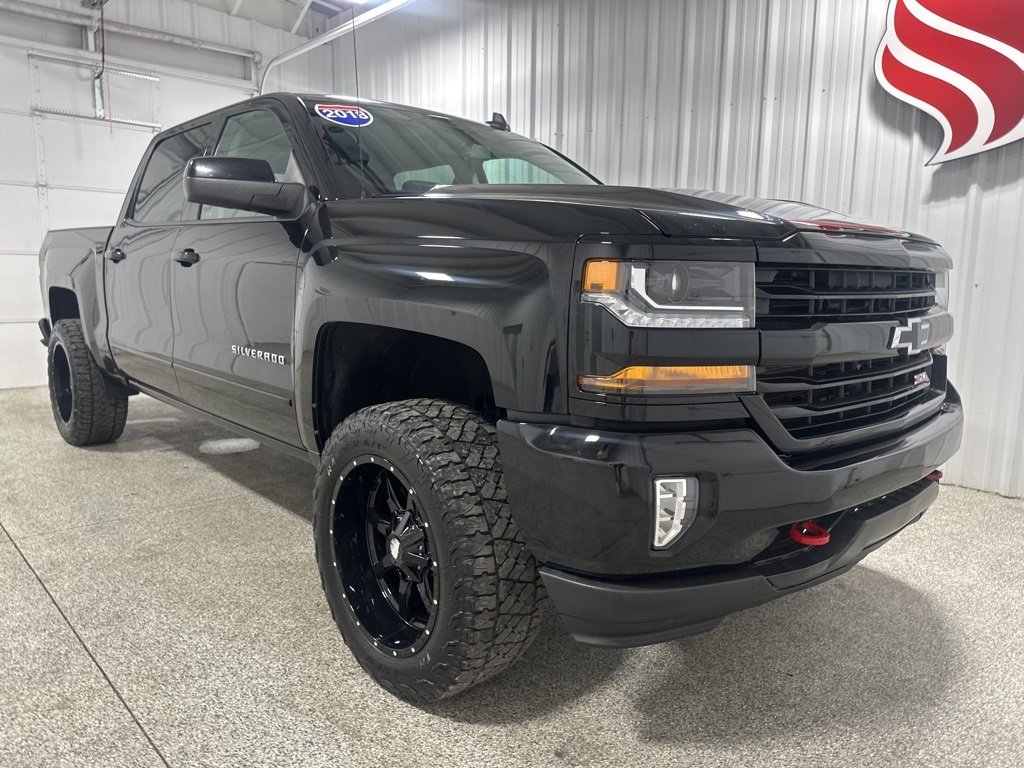 2018 Chevrolet Silverado 1500 LT photo 3