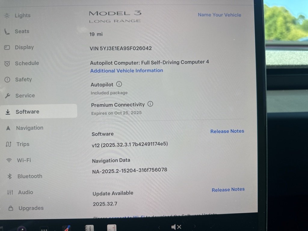 2025 Tesla Model 3 Long Range photo 23