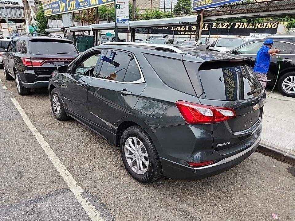 2020 Chevrolet Equinox LT photo 3