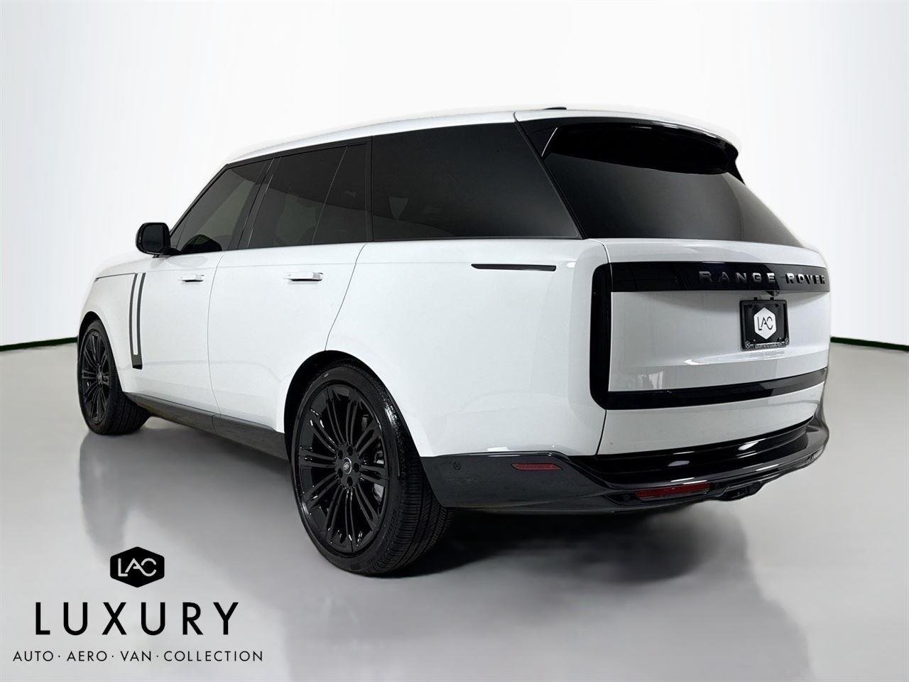 2024 Land Rover Range Rover SE SV photo 6
