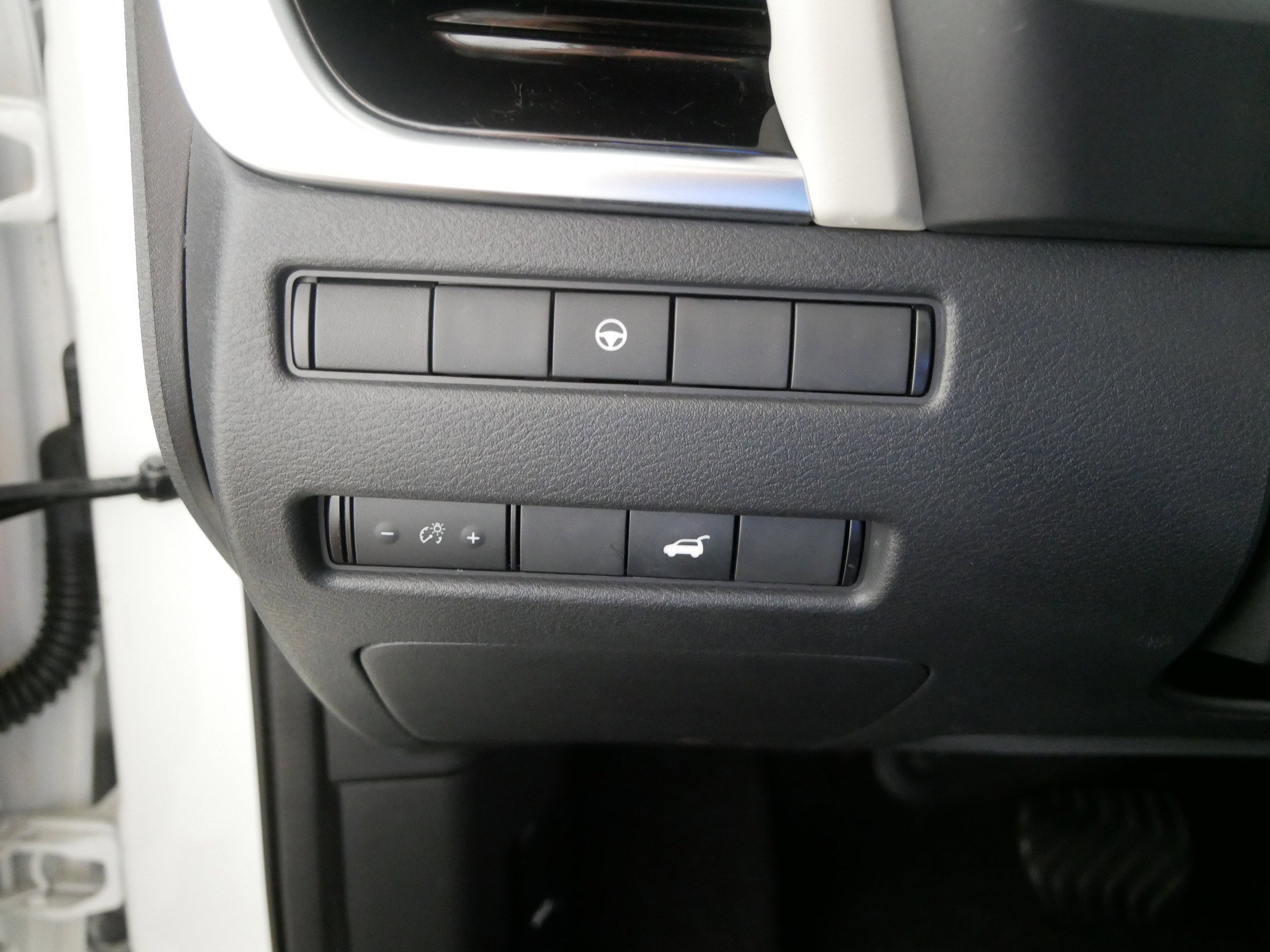 2022 Nissan Rogue SL photo 23