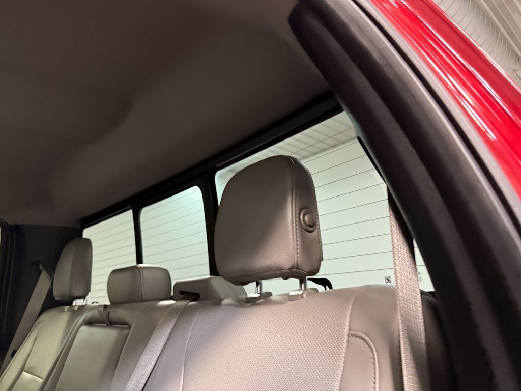 2016 Ford F-150 Lariat photo 46