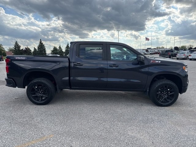 2022 Chevrolet Silverado 1500 LT Trail Boss photo 3
