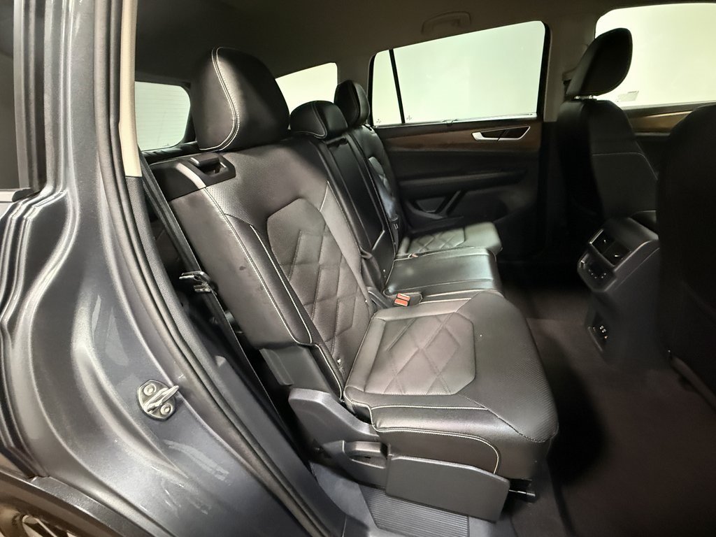 2025 Volkswagen Atlas SE Technology photo 11
