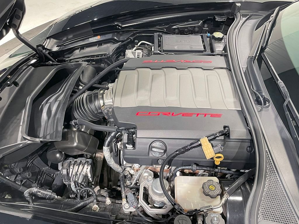 2015 Chevrolet Corvette Stingray 2LT photo 23