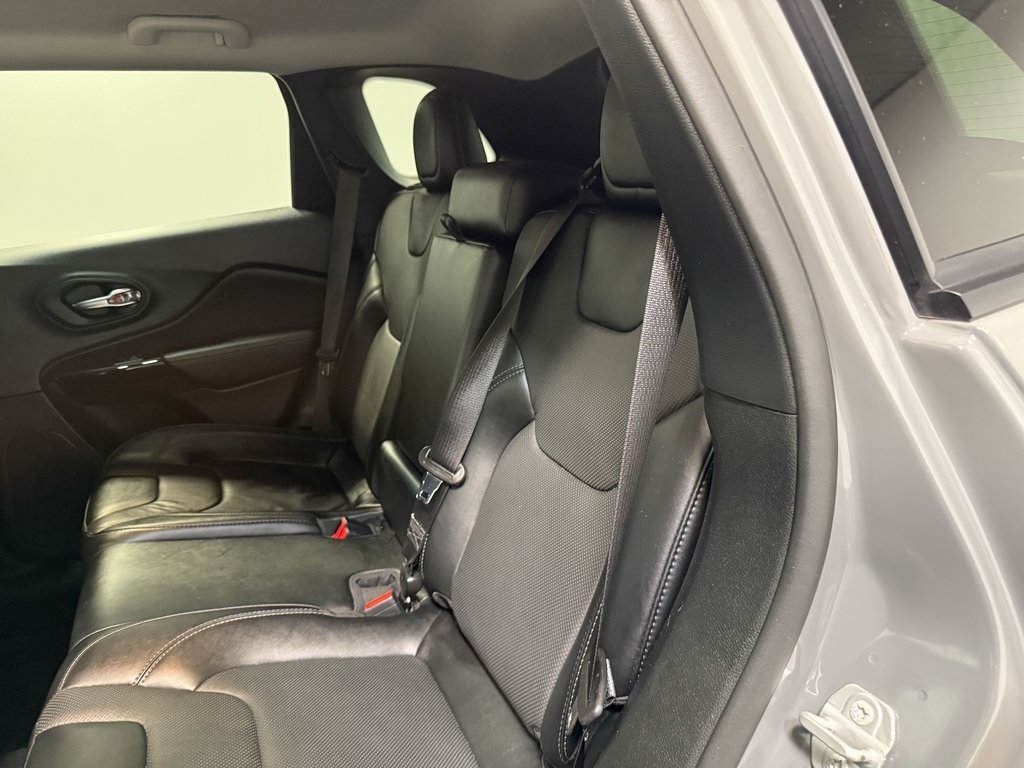 2023 Jeep Cherokee Altitude photo 41