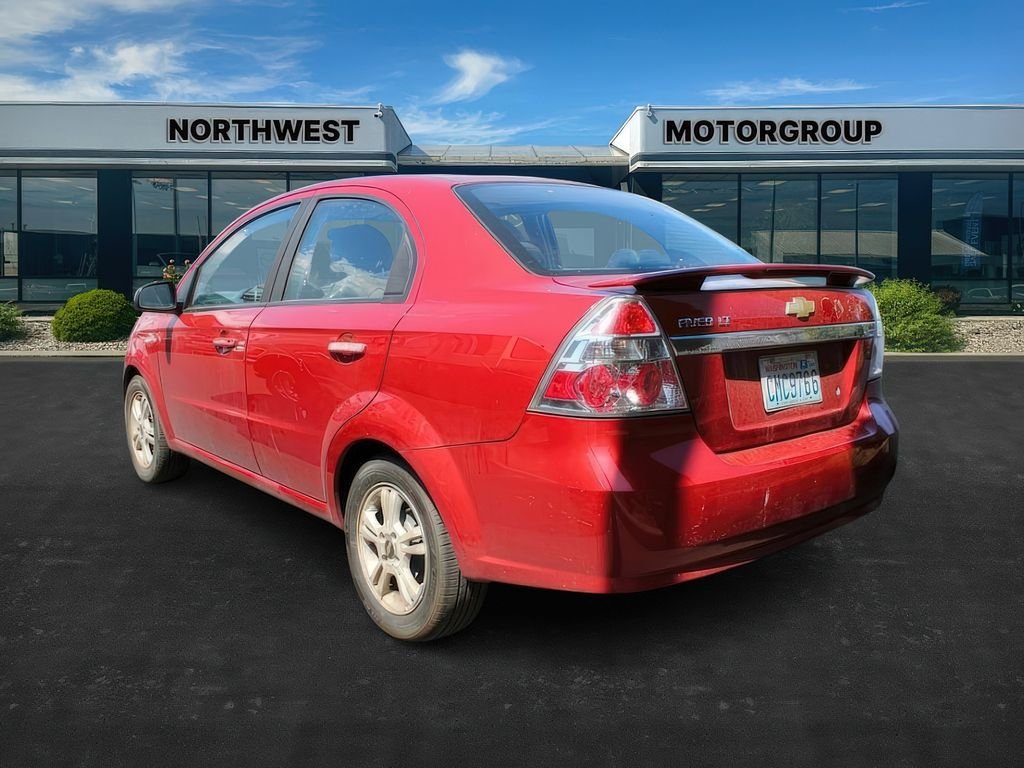 2011 Chevrolet Aveo photo 3