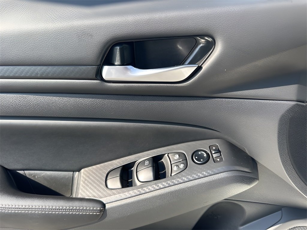 2025 Nissan Altima 2.5 SV photo 23