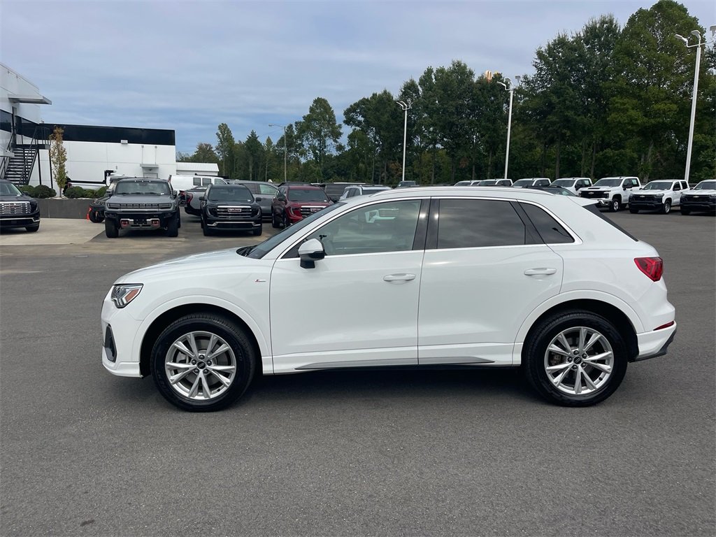 2023 Audi Q3 Premium S line photo 2