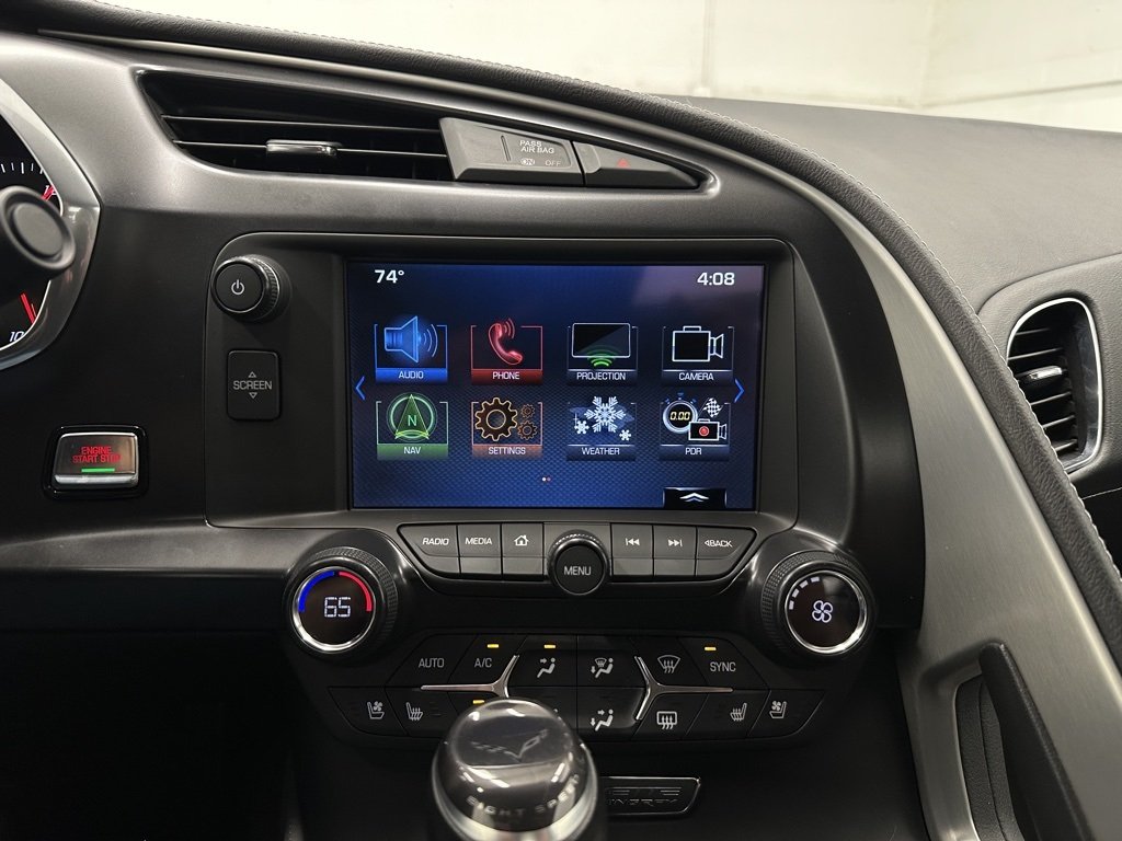 2016 Chevrolet Corvette 2LT photo 31