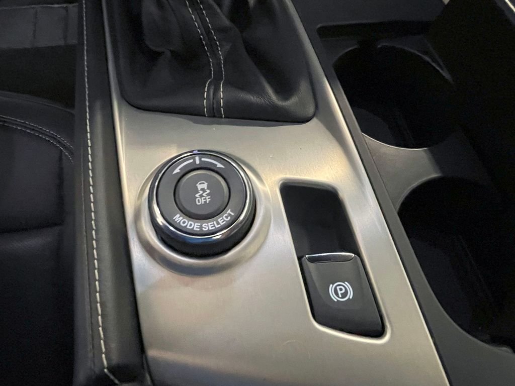 2015 Chevrolet Corvette Stingray 2LT photo 65