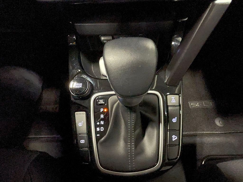 2024 Kia Seltos S photo 21