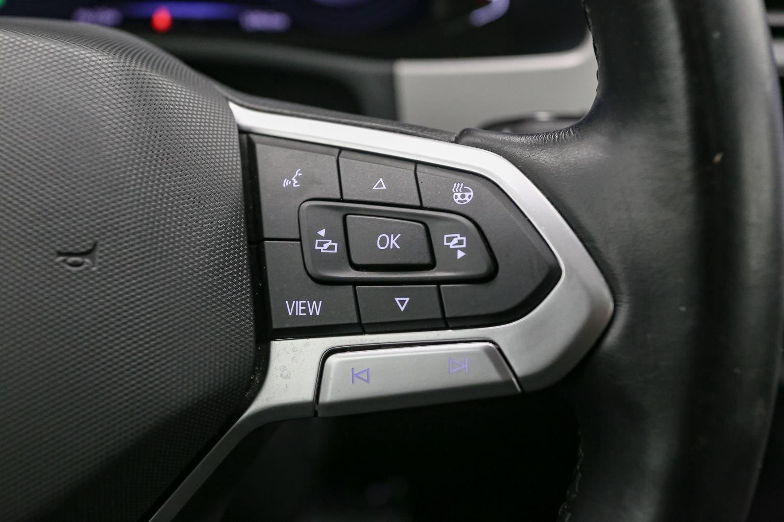 2020 Volkswagen Atlas Cross Sport SEL photo 30