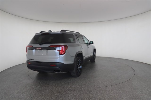 2023 Gmc Acadia SLE photo 16