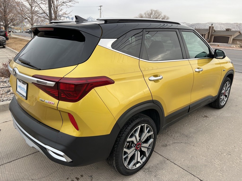 2021 Kia Seltos SX photo 2
