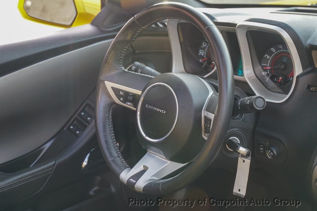 2011 Chevrolet Camaro 2SS photo 20
