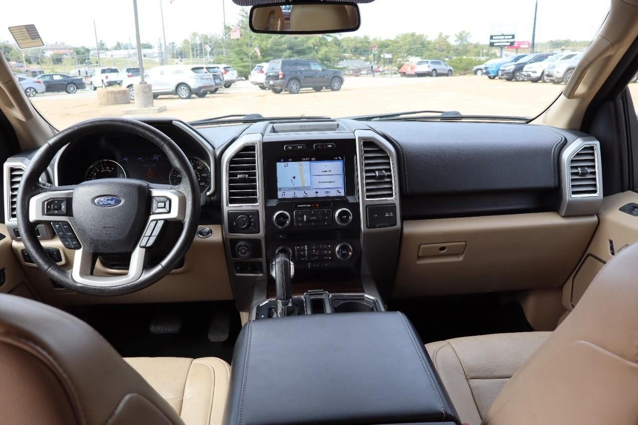 2016 Ford F-150 Lariat photo 16