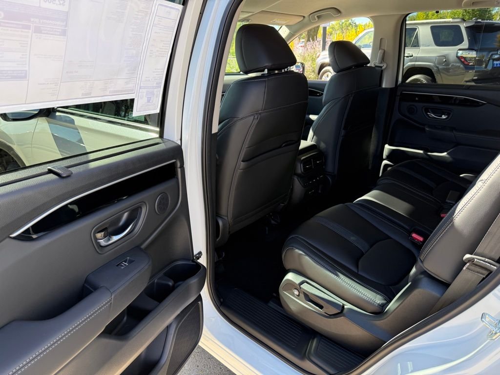 2025 Honda Pilot EX-L photo 11