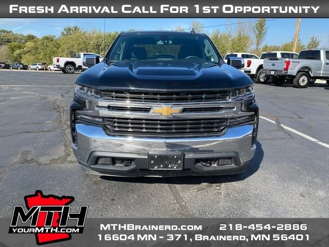 2019 Chevrolet Silverado 1500 LT photo 2