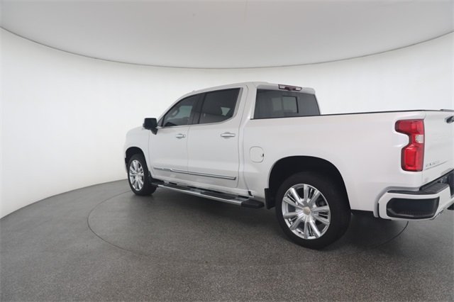 2023 Chevrolet Silverado 1500 High Country photo 7