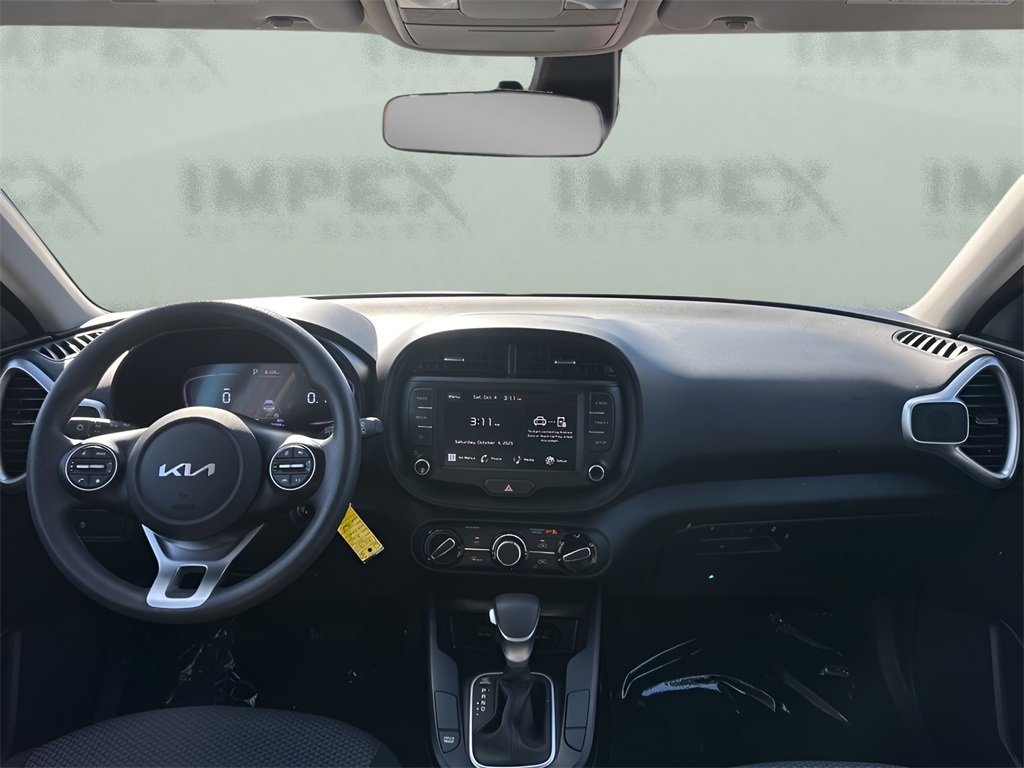 2024 Kia Soul LX photo 10