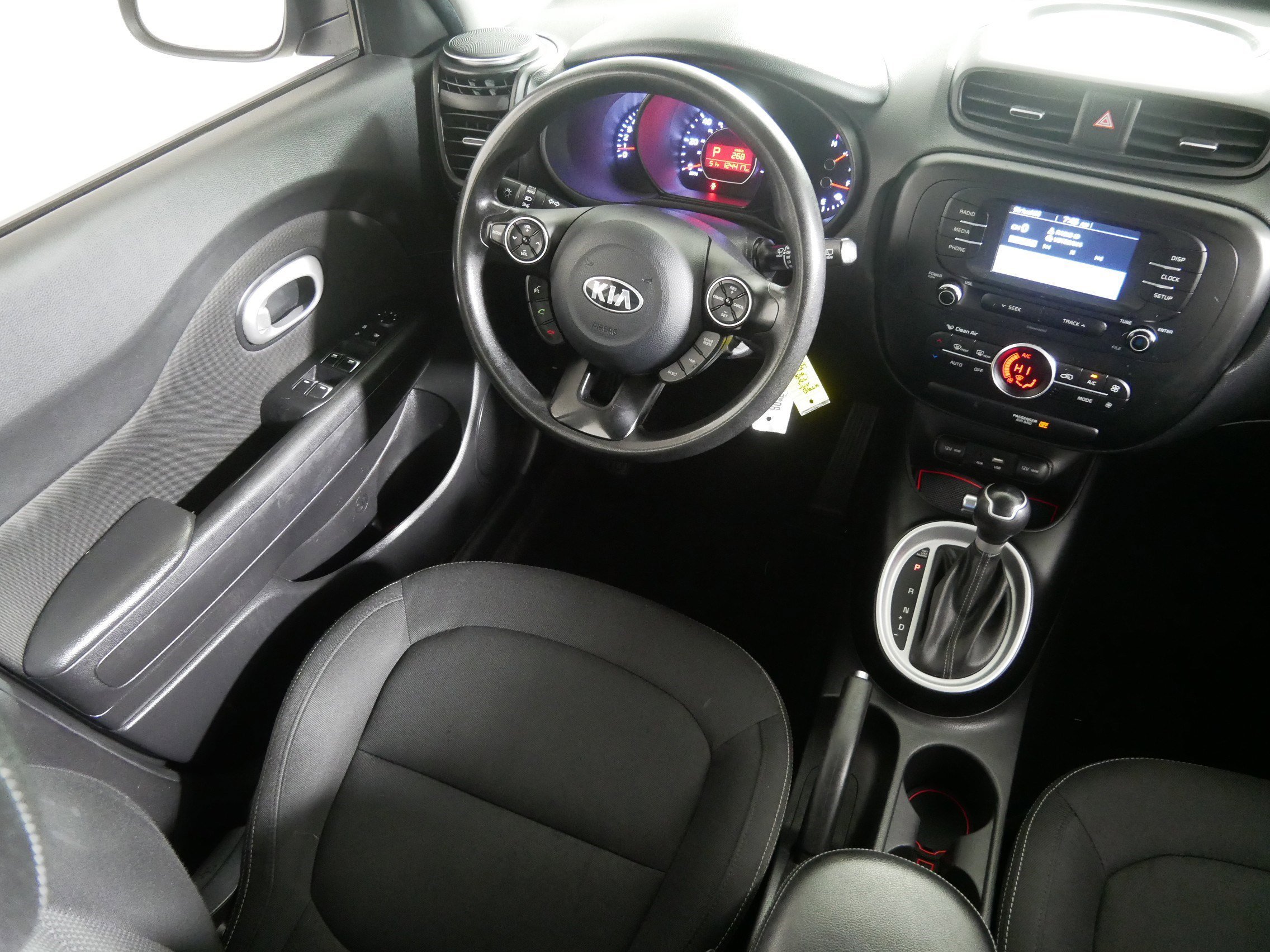 2017 Kia Soul Plus photo 9