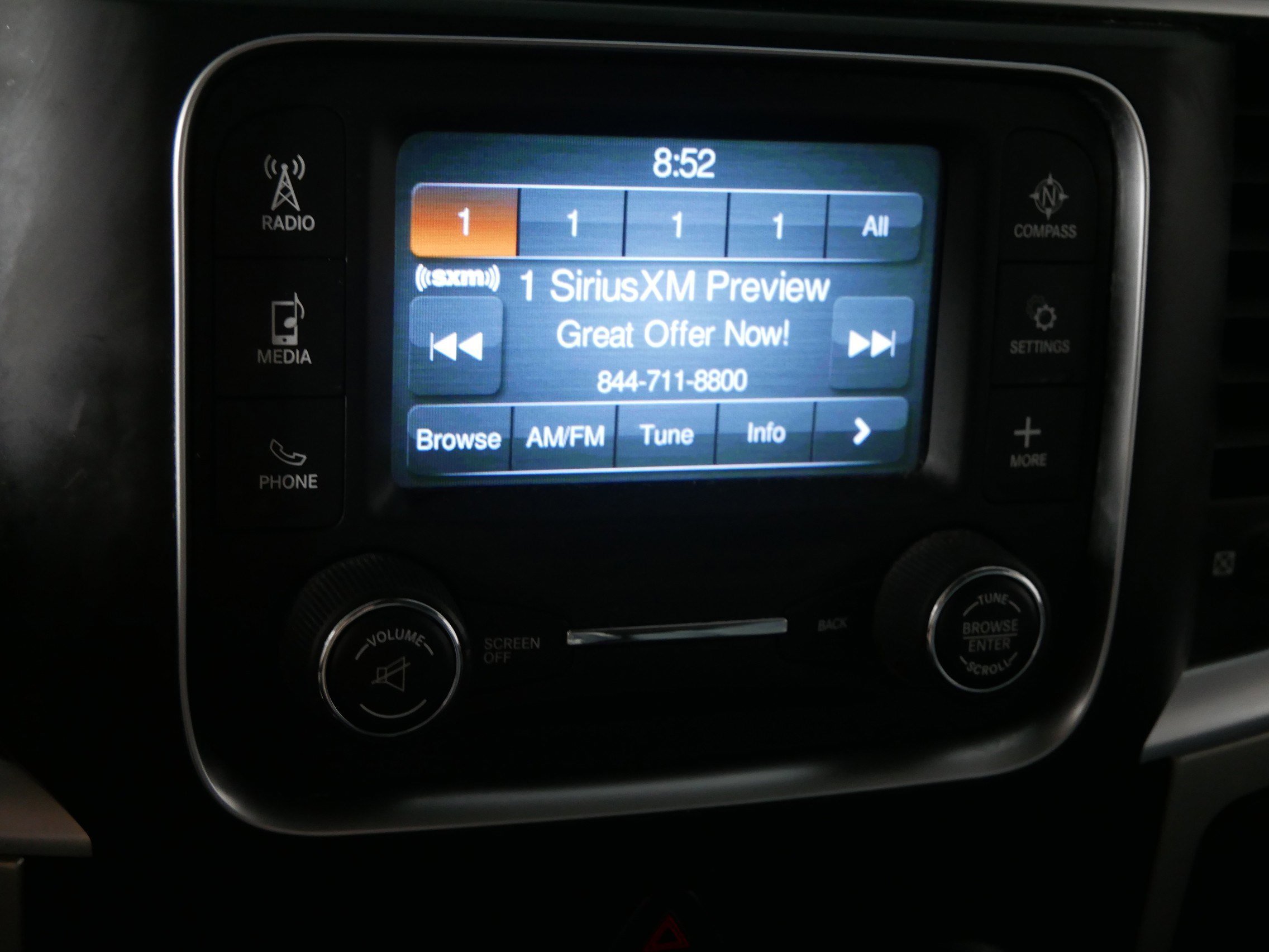 2016 Ram 1500 SLT photo 21