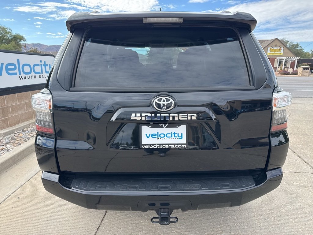 2024 Toyota 4Runner SR5 photo 3