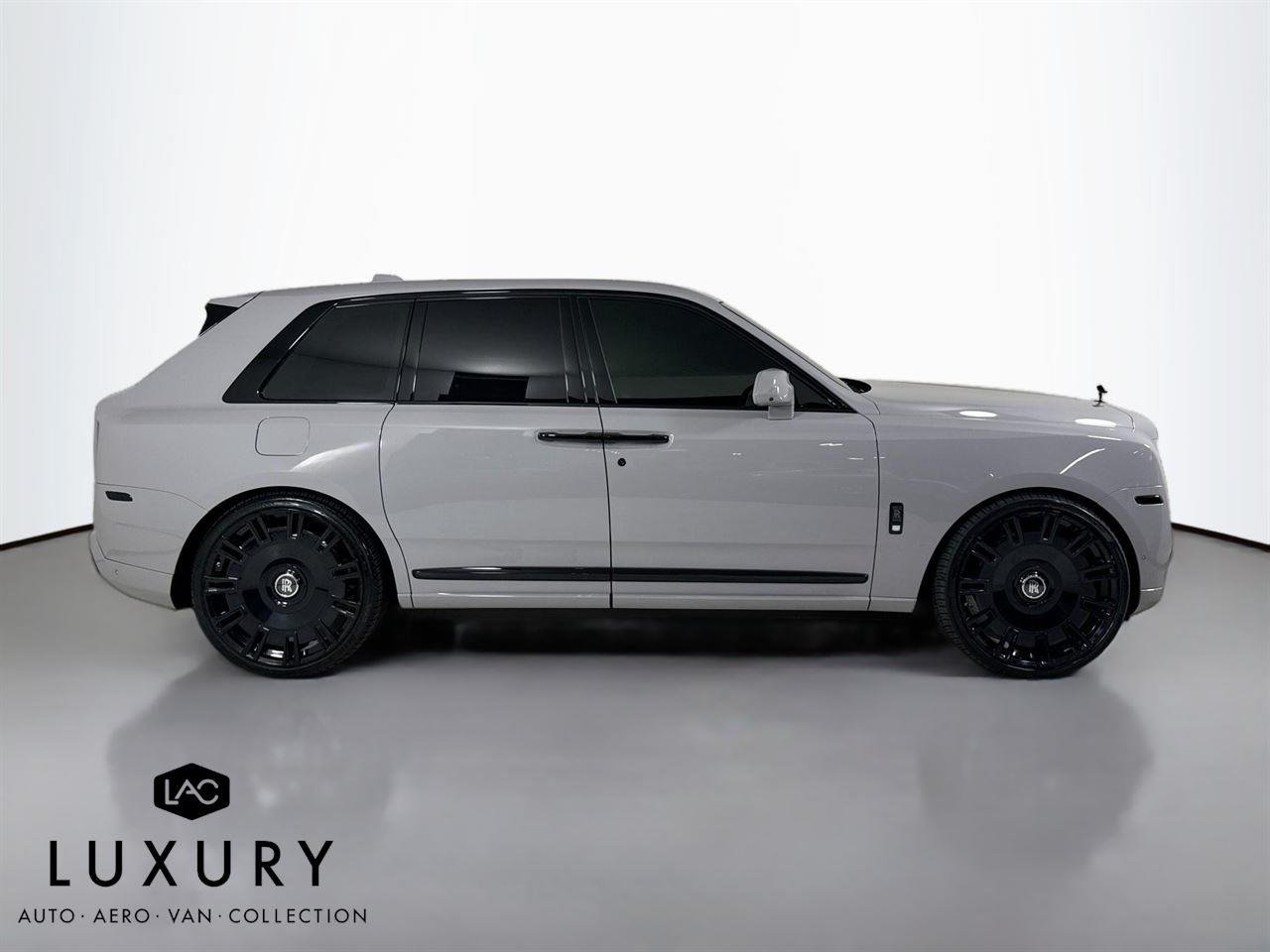 2022 Rolls Royce Cullinan RR31 photo 4