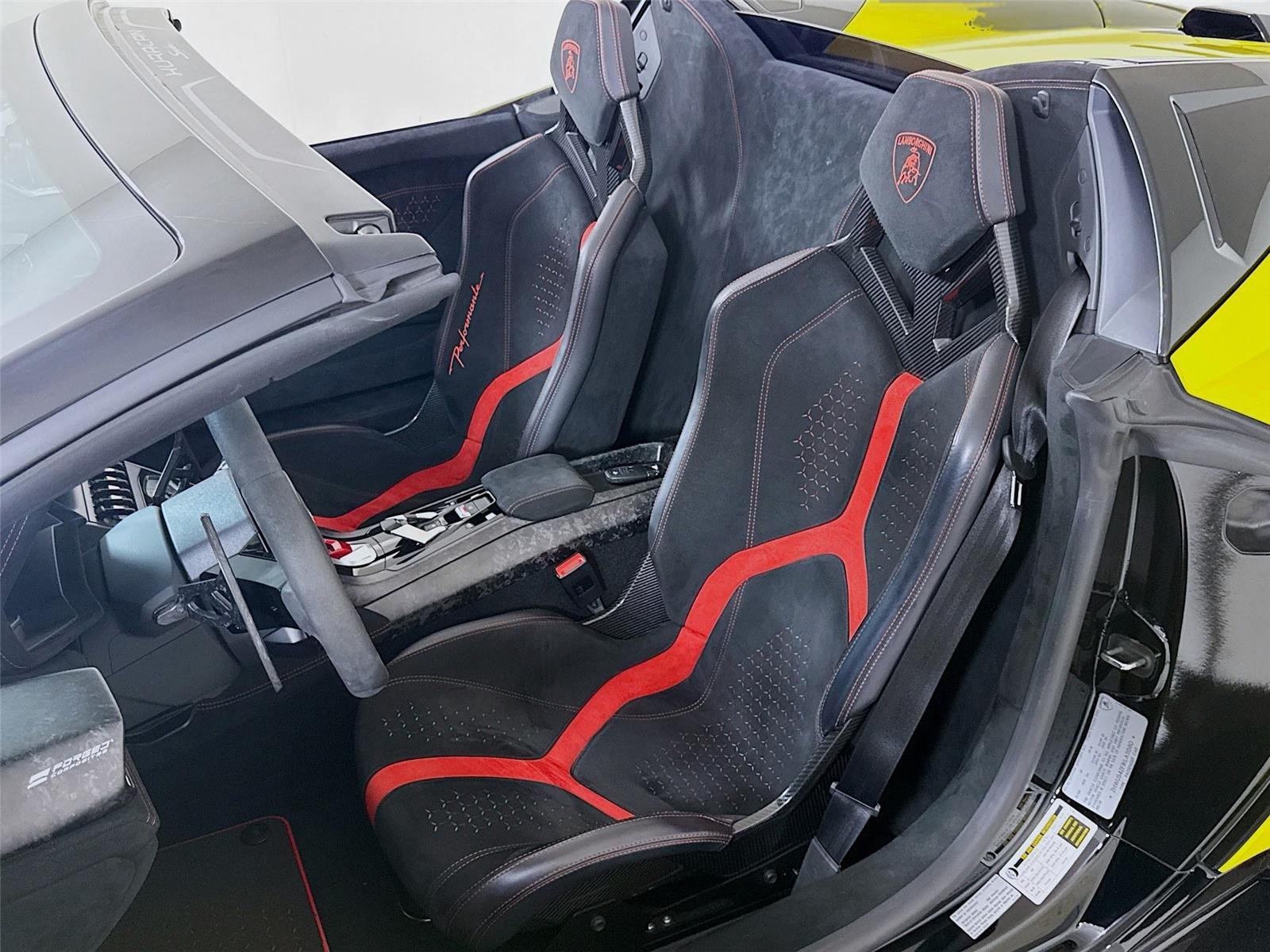 2019 Lamborghini Huracan Spyder Performante photo 10