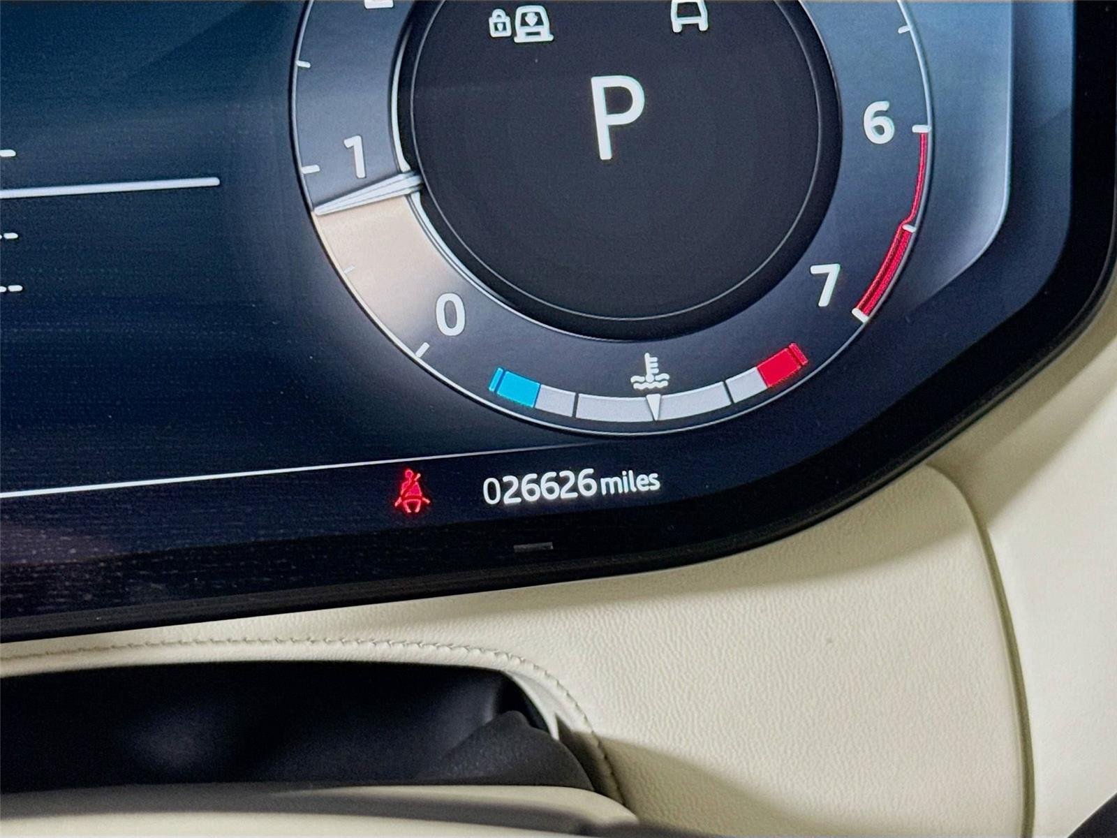 2023 Land Rover Range Rover SE photo 15