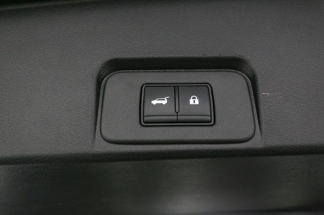 2025 Nissan Rogue SV photo 12