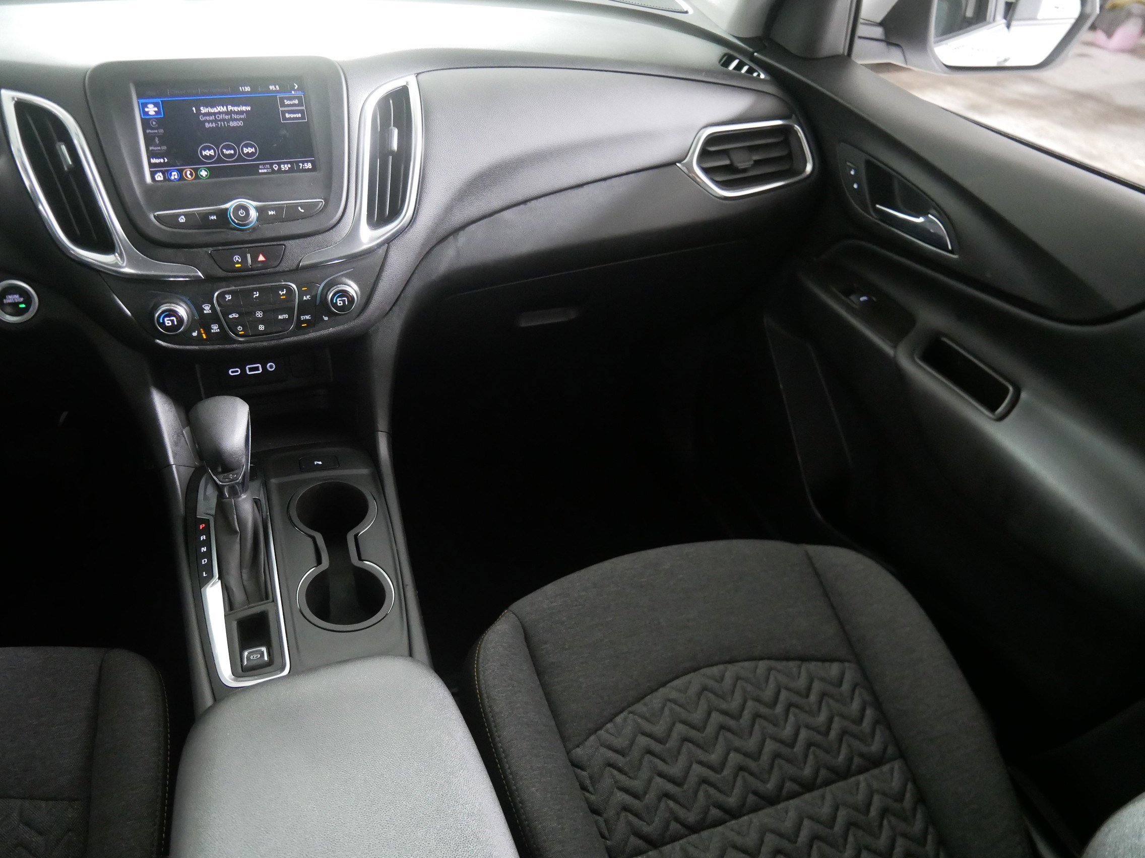 2022 Chevrolet Equinox LT photo 9