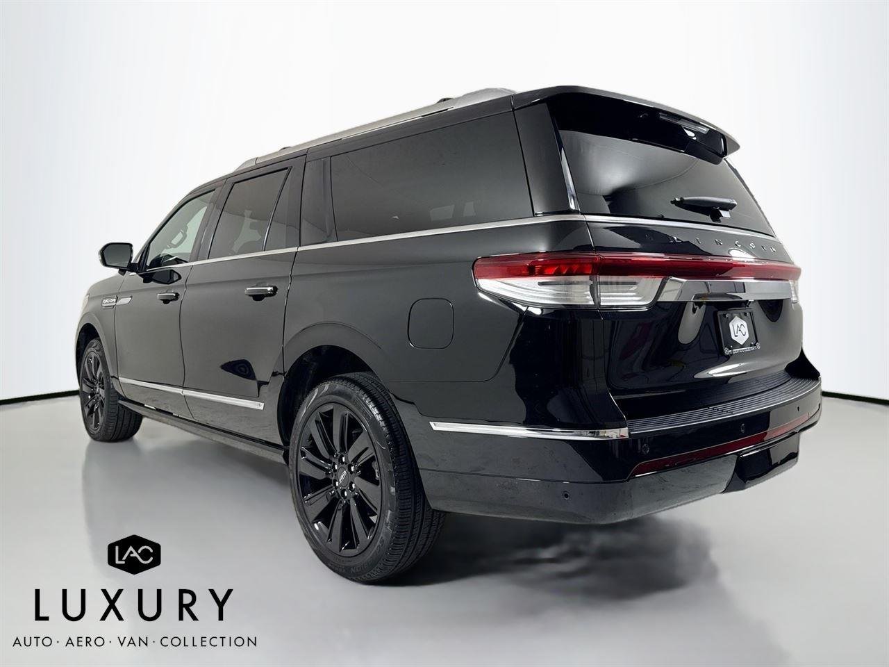 2024 Lincoln Navigator L Reserve photo 4