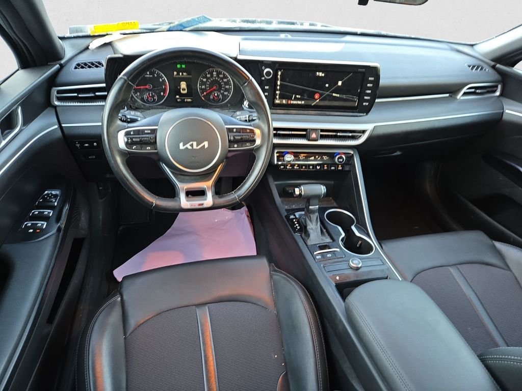 2022 Kia K5 GT-Line photo 12
