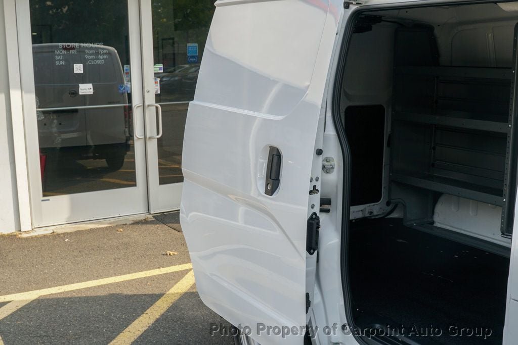2021 Nissan NV200 S photo 16