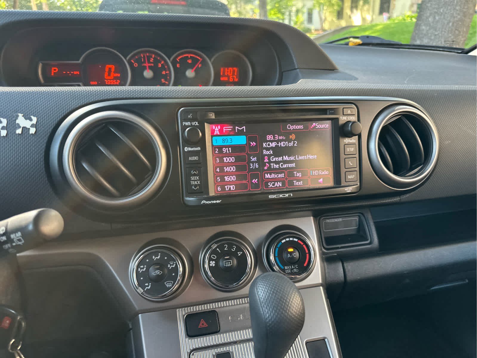 2014 Scion xB photo 11