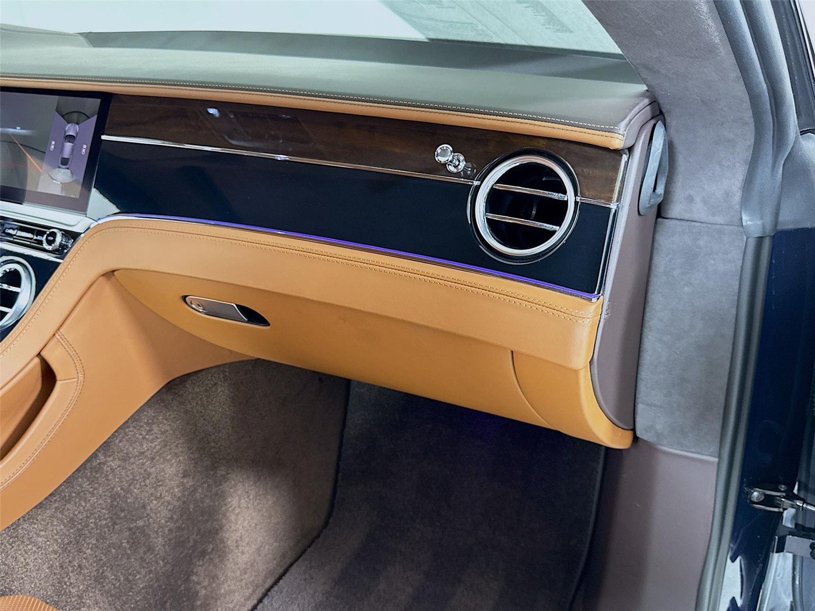 2022 Bentley Continental GT V8 photo 25