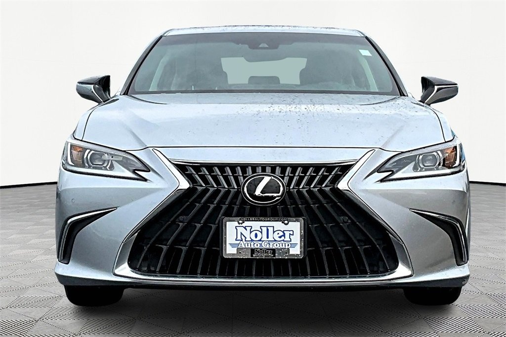 2023 Lexus ES 350 photo 3