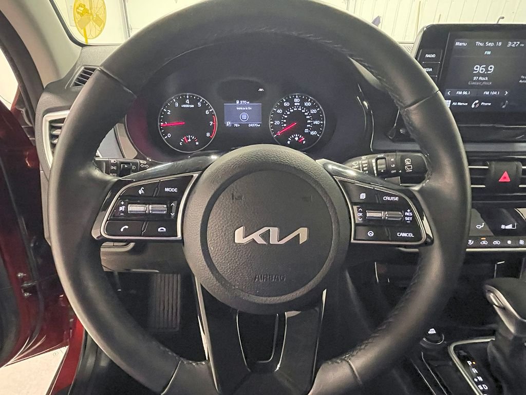 2023 Kia Seltos S photo 27
