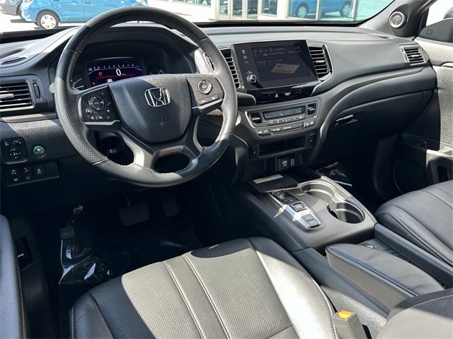 2023 Honda Passport TrailSport photo 2
