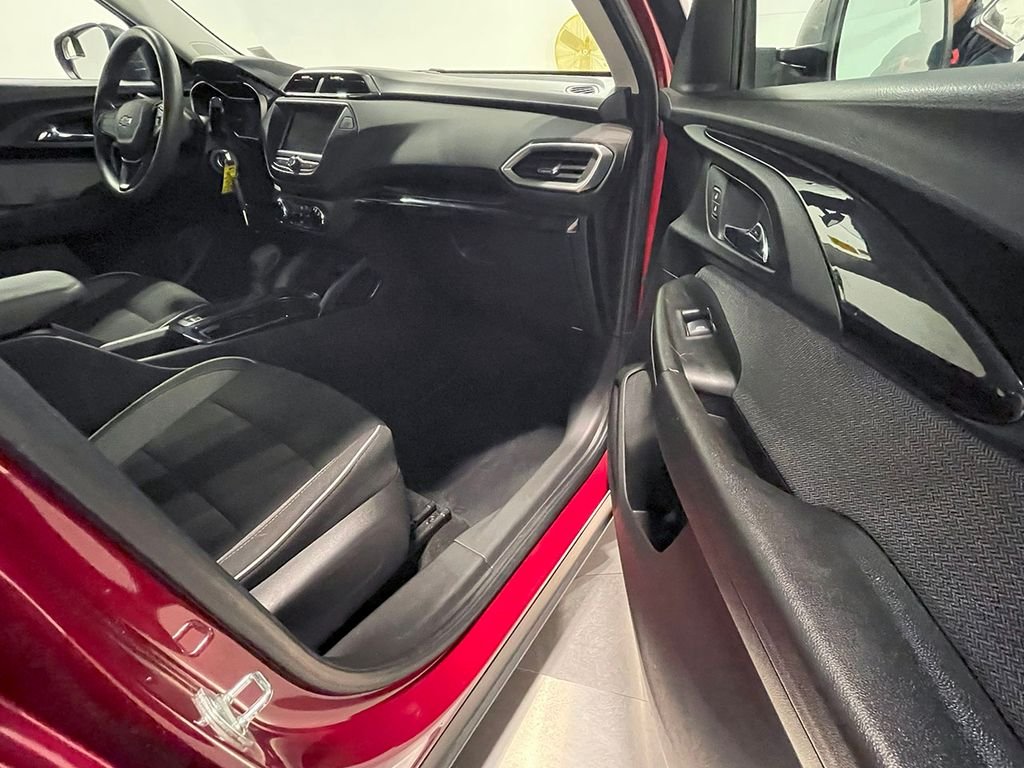 2021 Chevrolet Trailblazer LS photo 17